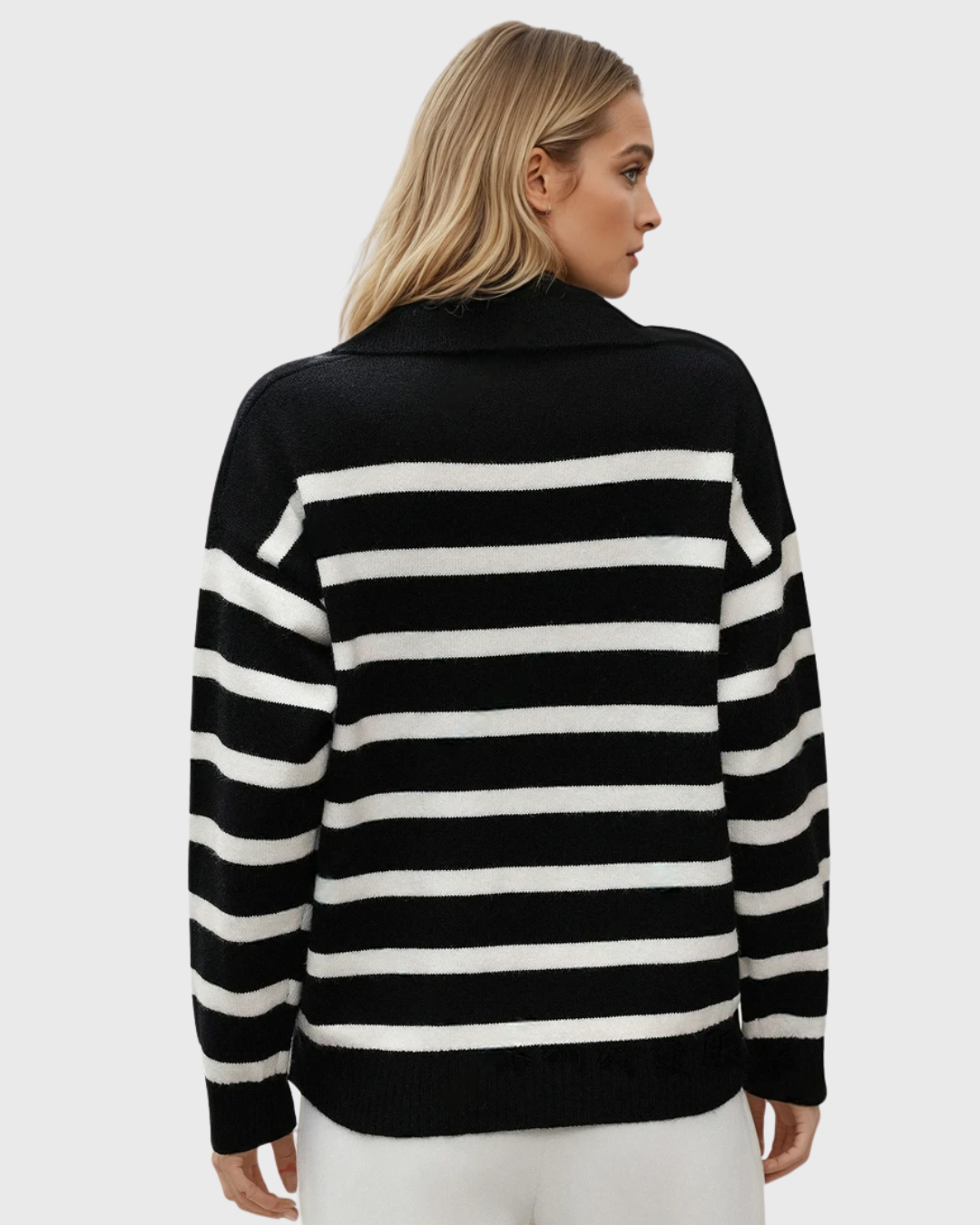 Moteriškas dryžuotas polo megztinis