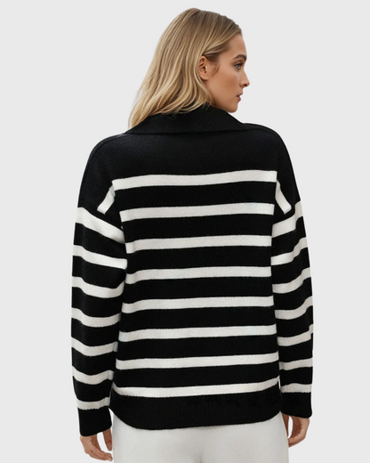 Moteriškas dryžuotas polo megztinis