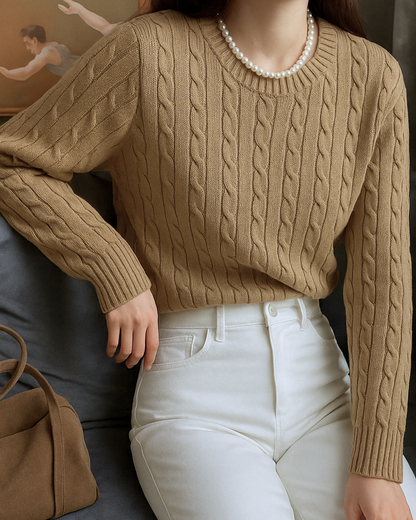 Moteriškas pintas megztinis su vilna